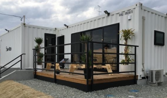 What are the container-modified houses and which one is better